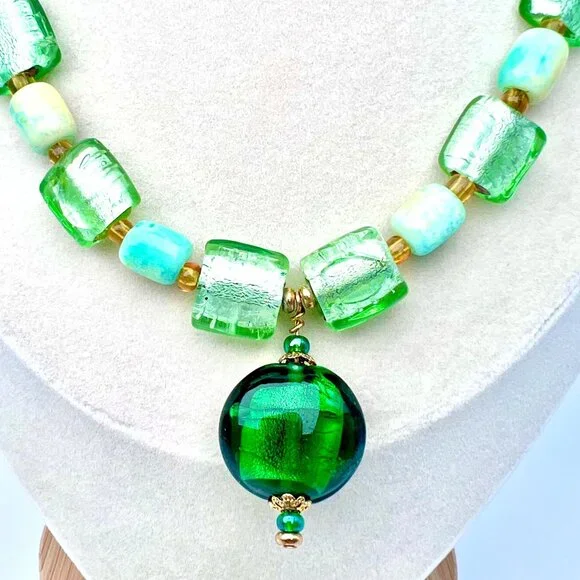 Art Glass Beaded Necklace Green Statement Pendant Toggle Clasp - Picture 2 of 10